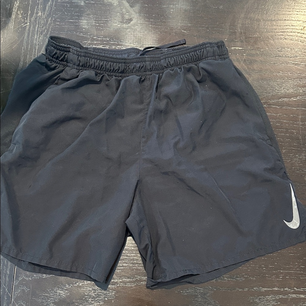 Nike Men's Dark Gray Athletic Shorts